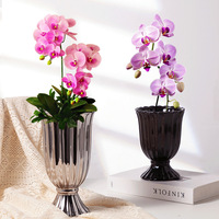 Vase de colonne romaine en céramique de Style campagnard français conception trouée ornements simples pour ornements transfrontaliers d'hôtels