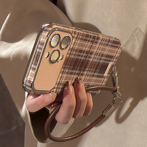 Nouvel Étui Marron à Carreaux en Similicuir <span class=keywords><strong>avec</strong></span> <span class=keywords><strong>Cordon</strong></span> Antichoc et Design Premium pour <span class=keywords><strong>iPhone</strong></span> 16 Pro Max 15/14/<span class=keywords><strong>13</strong></span>/17 - Product Image 4