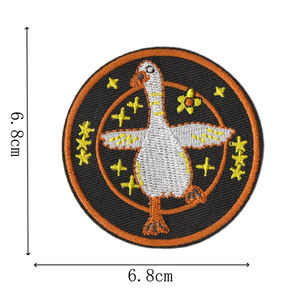 Parches Bordados Termoadhesivos con el Meme del Animal Silly Goose - Product Image 3