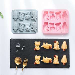 Molde de Silicona para Hacer Pan, Hot Dogs, Sándwiches y Pasteles con Forma de Tiburón Cohete - Product Image 1