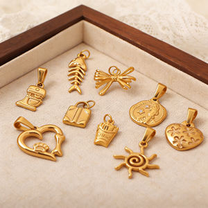 Moments festifs |   Pendentif en acier inoxydable plaqué or 18K PVD |   Breloques DIY en forme de café, frites, soleil et nœud papillon |   Imperméable, Hypoallergénique - Product Image 2