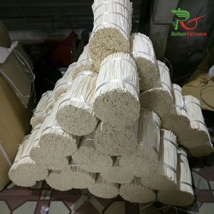 ก้านกกไม้หวายกระจายกลิ่นหอมขนาด2.0มม. 2.5มม. 3.0มม. ใช้ในบ้านสัมผัสกับน้ำมันหอมระเหยจากเวียดนาม + 84916930070 - Product Image 1