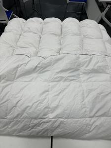 <span class=keywords><strong>Couette</strong></span> blanche chaude et confortable 6kg 140*220cm <span class=keywords><strong>couette</strong></span> poids hybride gravité <span class=keywords><strong>couette</strong></span> matelassée - Product Image 5