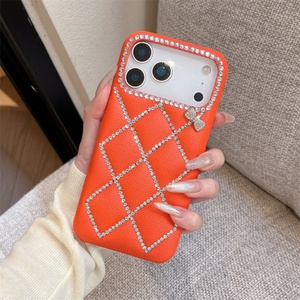 Funda Rígida de PC con Rejilla 3D y Diamantes Brillantes de Cuero PU para iPhone Air 16 15 14 13 17 Pro Max, Cubierta con Lazo de Diamantes de Imitación - Product Image 1