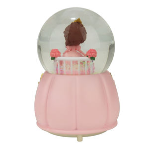 Personalizado fábrica fazendo 100mm diâmetro princesa resina vidro neve globo artesanato com luz led e música como presentes para crianças - Product Image 5