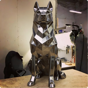 Escultura de Lobo Geométrico en Acero Inoxidable Espejado para Interiores Modernos (Decoración Minimalista para Oficina) - Product Image 4