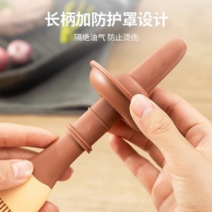 Pinceau à huile Roti avec bouteille, poils en silicone, résistant au four et au lave-vaisselle, pour la cuisson et le barbecue - Product Image 4