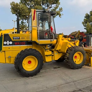Cargadora de Ruedas Komatsu WA100, Capacidad de Carga Nominal de 7 Toneladas, Motor, Bomba, Caja de Cambios, Hidráulica, Neumáticos Amarillos para Carretera, Construcción, Minería, Logística - Product Image 1