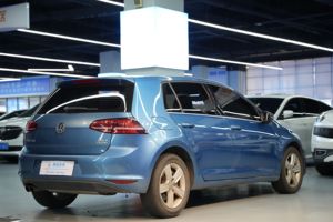 <span class=keywords><strong>Golf</strong></span> 2017 1.4TSI DSG <span class=keywords><strong>Highline</strong></span> 1.4T 131 CV 7DCT 6 Airbags Techo Panorámico Asientos de Tela Coches Usados Volante a la Izquierda - Product Image 6