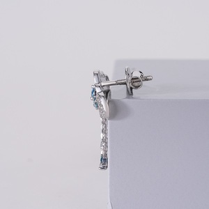 ต่างหูเพชรเพาะเลี้ยงในห้องปฏิบัติการทองคำแท้ 14K ระดับพรีเมียมสำหรับผู้หญิง เครื่องประดับหรูหราพร้อมเพชรระยิบระยับและเสน่ห์เหนือกาลเวลา - Product Image 4