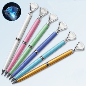 Lápices LED luminosos creativos estándar, diseño <span class=keywords><strong>de</strong></span> diamante colorido, tecnología eterna sin afilar, sin tinta, sin núcleo, negro, no es fácil - Product Image 3
