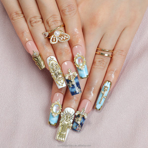 Ongles artificiels de luxe, motif croix rose, déesse grecque, étoile à huit branches, charme pour les mains, ongles à presser faits à la main - Product Image 1