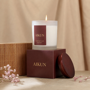 AIKUN Fabricant de bougies en verre artisanales de luxe en cire naturelle personnalisées de 5,3 oz, 8 oz, 10,5 oz, 15,8 oz, 25 oz pour cadeau de fête - Product Image 1