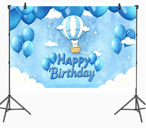 Toile de fond d'anniversaire ballon à air chaud bleu, fond photo ours mignon volant dans les nuages pour le premier anniversaire des garçons, décoration de baby shower - Product Image 1