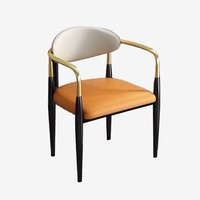 Chaise de salle à manger moderne de luxe léger pour hôtel, café, restaurant, avec accoudoirs, structure métallique et assise en cuir souple