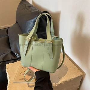 Fashion Handbag for Women New Early Spring Work Bucket Bag Leisure Versatile Shoulder Bag - Product Image 2
