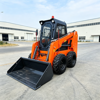 Chargeuse compacte sur pneus diesel 23 kW 25 CV, machine de construction compacte de 300 kg, équipement de chantier de petite taille de 0 à 8 km/h