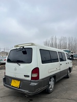 Autobús Seminuevo de Pasajeros de Rango Medio, de Alto Rendimiento y Bajo Consumo de Gasolina, de China