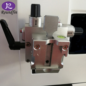 Roundfin चिकित्सा प्रयोगशाला ऊतक <span class=keywords><strong>microtome</strong></span> पैराफिन मैनुअल रोटरी <span class=keywords><strong>microtome</strong></span> कीमत - Product Image 2