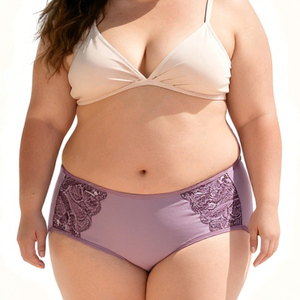 Ventes en gros d'usine, sous-vêtements pour femmes respirants, grande taille, couleur unie, confortables, élastiques, culottes taille reine - Product Image 1