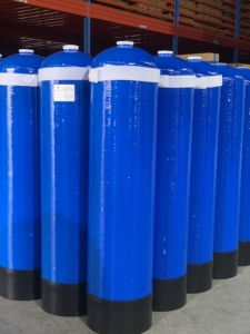 Réservoir adoucisseur d'eau en PRV 10x54, Fût filtrant industriel en résine 1054, 150 psi avec vanne de commande supérieure pour système de traitement de l'eau - Product Image 2