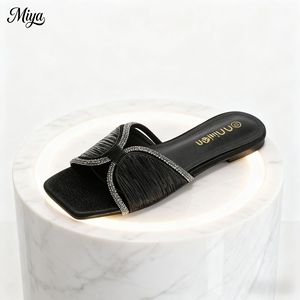 TD-01 <span class=keywords><strong>2026</strong></span> 최신 유행 여름 PU 가죽 라인스톤 나비 크로스 스트랩 사각 발가락 플랫 슬리퍼 슬립온 샌들 (여성용) - Product Image 6