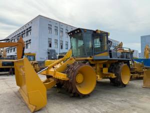 Compacteur de déchets Shantui SR28MR d'occasion, 28 tonnes, haute stabilité, pour l'élimination des déchets solides - Product Image 5