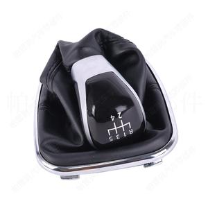 Pomo de palanca de cambios universal de cuero de 5 velocidades con marco brillante y costuras negras, diseño ergonómico - Product Image 2