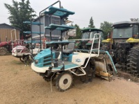 Machine de repiquage de riz entièrement automatique à roues, alimentée au diesel, un outil sophistiqué pour la culture des semis