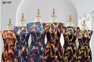 Prendas de moda vietnamitas ligeras de 150 cm, tejidas con tela jacquard 100% poliéster con estampado floral de camelia. - Product Image 4