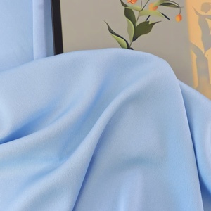 고품질 200gsm 브러시드 폴리-스판덱스 스트레치 벨벳 원단 우수한 구름 같은 마이크로 벨벳 의류 평직 트윌 직조 정장 - Product Image 2