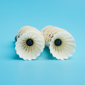 Pluma de bádminton TCX-ACE con alineación de plumas impecable, equilibrio perfecto, vuelo estable, pluma de bádminton para competición - Product Image 4