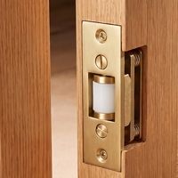 Loquet de porte moderne en laiton VASKY réglable avec plaque de protection