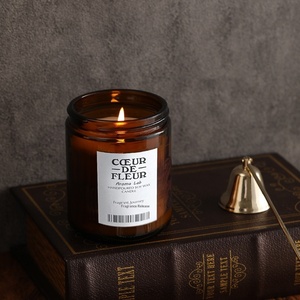 Candela in Tazza Marrone Cremosa Best-Seller Transfrontaliero, con Olio Essenziale Profumato, Senza Fumo, Semi-artigianale in Cera di Soia, Souvenir di Alta Gamma - Product Image 3