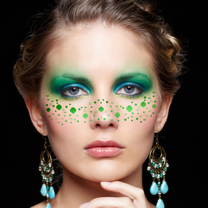 Décorations de fête de Patrick Parade irlandaise adulte Performances célébrer les trèfles à quatre feuilles trèfles chapeaux verts tatouages - Product Image 2