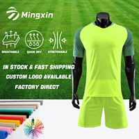 Maillot de football respirant version fan personnalisé 2025 2026, survêtement de football pour hommes, couleur verte, uniformes de football