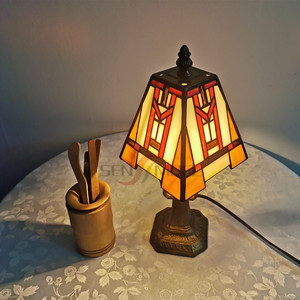 Sensmuel venta al por mayor personalizada y venta directa de lámparas LED de escritorio de vidrio pintado mosaico <span class=keywords><strong>Tiffany</strong></span> de 6 pulgadas baratas - Product Image 3