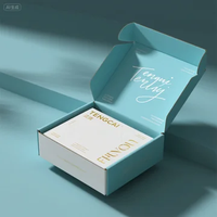 Großhandel Bedruckte Versandkartons - Anzug- & Hemd-Versandkartons / Premium Bekleidungs-Geschenkboxen