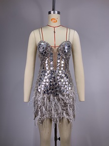 Nuovo vestito alla moda da festa con grande apertura posteriore con paillettes a triangolo con catene di strass con piume abito da sera <span class=keywords><strong>molto</strong></span> <span class=keywords><strong>Sexy</strong></span> - Product Image 6