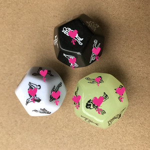 Divertidos dados eróticos de 12 lados dados sexuales novedad y juguetes de mordaza para parejas juegos para adultos dados juguetes sexuales - Product Image 3