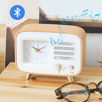 Logotipo personalizado Idea de cumpleaños para niños Pantalla de estudio Linda Televisión analógica Tema Bt Altavoz Alarma Mesa de cuarzo retro con reloj Escritorio