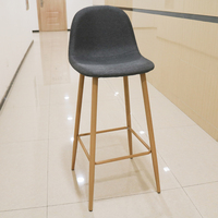 Chaises de bar hautes à dossier bas en acier métallique pour restaurant, vente chaude, pas cher, hauteur 66 cm