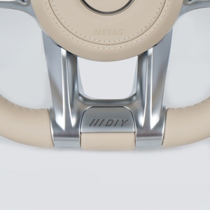 Volant en cuir semi-perforé personnalisé en usine pour Mercedes-Benz W205 W222 W176 W166 W217 W463 G63 C217 C43 Amg - Product Image 4