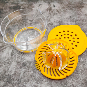 YF 4 in 1 Multi-functional Hand Press Screw Plastic Orange Squeezer Manual Orange Lemon Juicer - Product Image 5