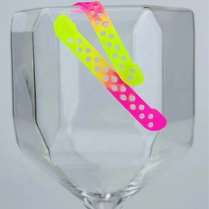 Meilleures <span class=keywords><strong>ventes</strong></span> : Compensateurs de rehaussement de cils en silicone réutilisables multicolores, Nouveaux rubans de recouvrement perforés en silicone pour cils, rubans courbes - Product Image 5