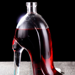 Decantador de whisky con forma de botella de vino de tacones altos, botella de vino con burbujas, botella de ron y vodka, regalo único para hermano o padre - Product Image 4
