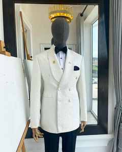 ชุดสูทผู้ชายสีขาวงาช้างลายแจ็คการ์ดแบบกระดุมสองแถว ชุดทักซิโด้เจ้าบ่าวปกผ้าคลุมไหล่ ชุดสูทผู้ชายสไตล์อิตาลี 2 ชิ้น - Product Image 2