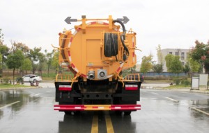 รถดูดสิ่งปฏิกูลและทำความสะอาดแรงดันสูง ยี่ห้อจีน CLW Dongfeng D6 4x2 เกียร์ธรรมดา เครื่องยนต์ดีเซล ยูโร 3 พร้อมถังขนาด 6000 ลิตร กำลัง 150-250 แรงม้า - Product Image 5