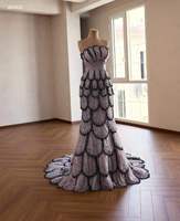 Robe de soirée sirène-trompette Feishiluo moderne à épaule unique, traîne chapelle, ornée de sequins, de cristaux et de perles, à volants, service OEM
