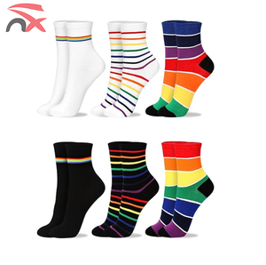 Vente de chaussettes rayées arc-en-ciel <span class=keywords><strong>LGBT</strong></span> en coton, emballées individuellement dans un sac OPP, fabriquées par Nuoxin Factory - Product Image 3